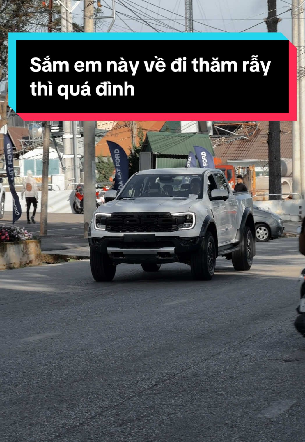 Ford Ranger Raptor màu trắng tại Ford Đà Lạt. #fordrangerraptor #fordranger #rangerraptor #oto #forddalat 