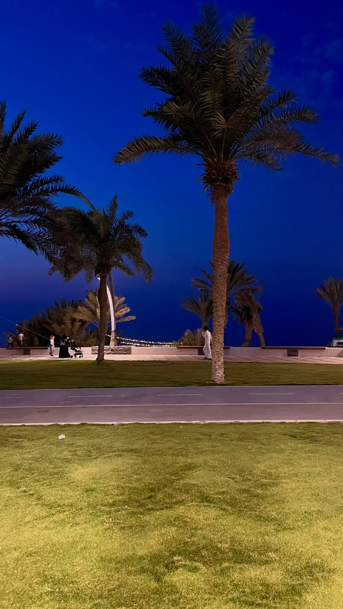 #اكسبلورexplore #املج_مالديف_السعوديه #your_coffee #بحر #قمر 