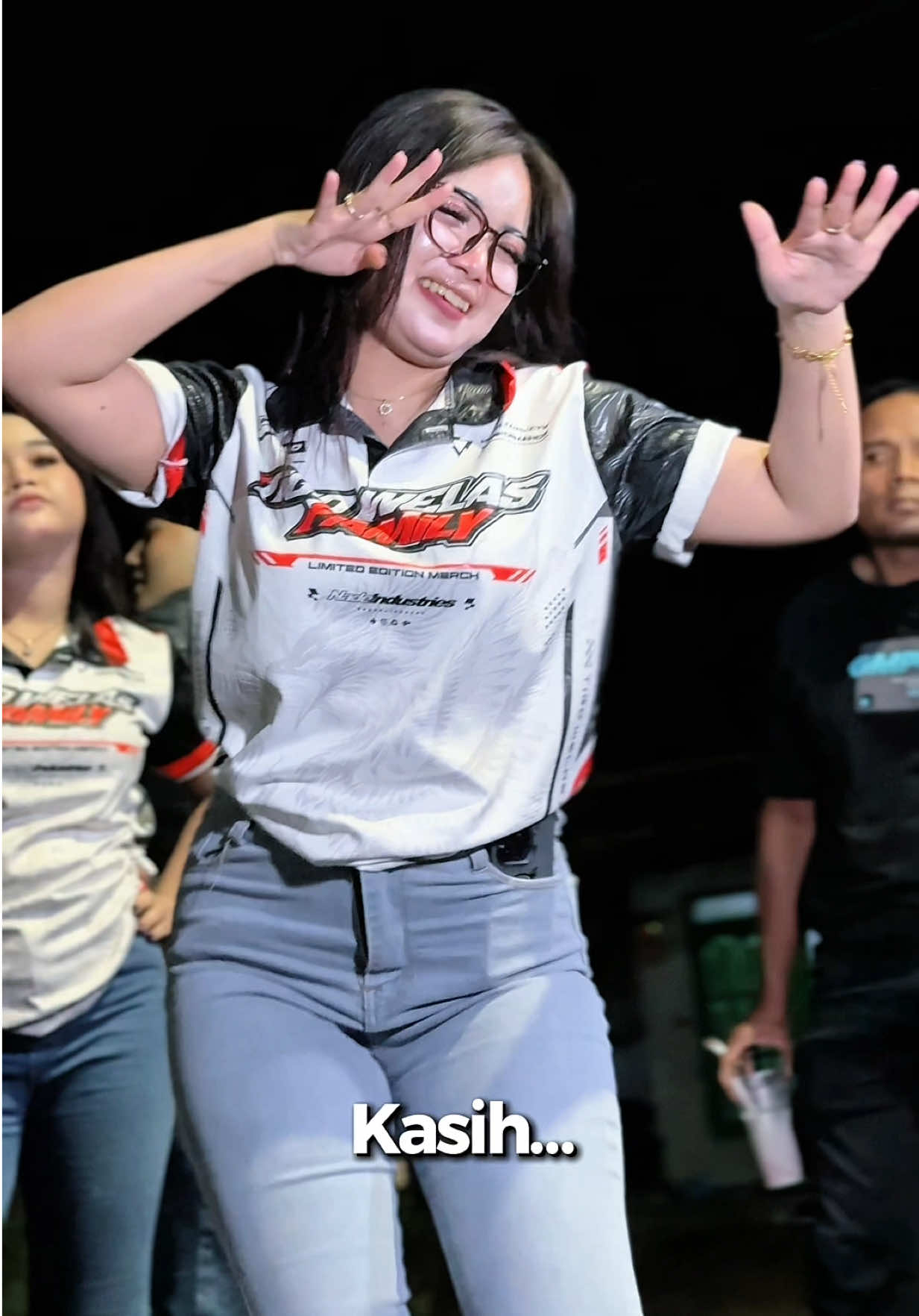 Selain dirimu kasih… Atohh… @soviiaaaaaa_  #karnaval2025  #dancerkarnaval  #malang24jam  #fypシ゚ 