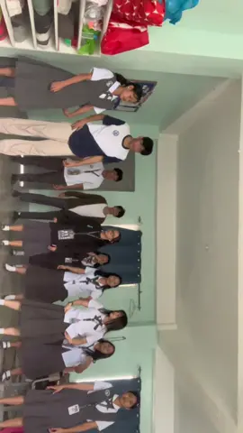 sana sa performance task sabay sabay din HAHAHAHAH #budots #fyp #dance 