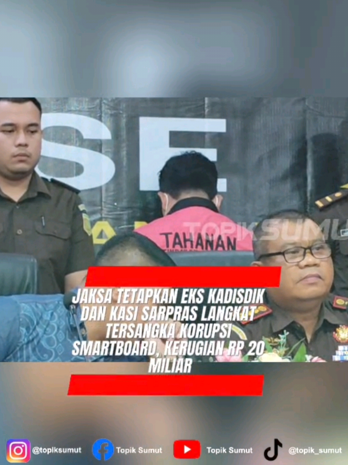 Eks Kepala Dinas Pendidikan (Kadisdik) Langkat, Saiful Abdi dan Kepala Seksi (Kasi) Sarana dan Prasarana (Sarpras), Supriadi ditetapkan tersangka oleh Kejaksaan Negeri Langkat pada kasus korupsi pengadaan smartboard tahun anggaran 2024 senilai Rp 49,9 miliar.  Penyidik menemukan kerugian negara pada pengadaan smartboard tersebut dengan estimasi Rp 20 miliar. Kepala Kejaksaan (Kajari) Langkat, Asbach menjelaskan, Saiful Abdi dan Supriadi ditetapkan tersangka usai serangkaian proses penyelidikan hingga penyidikan yang dilakukan tim penyidik.  