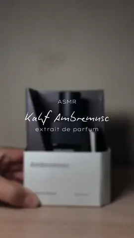 ASMR Kahf Ambremusc extrait de parfum. Pertama kali liat langsung suka sama packaging & wanginya. Beneran parfum yang versatile buat acara apapun.  #xdp2 #kahfparfume #kahfparfum #kahffragrance #parfumlokal 