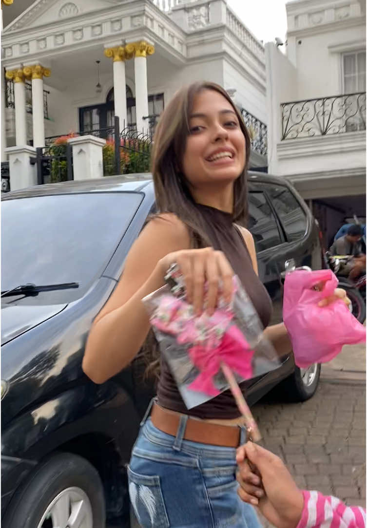 Titipan untuk raisa sudah di sampaikan #raisamarie #raisaagz #asmaragenz #fypシ゚ #fypage #fypdongggggggg 