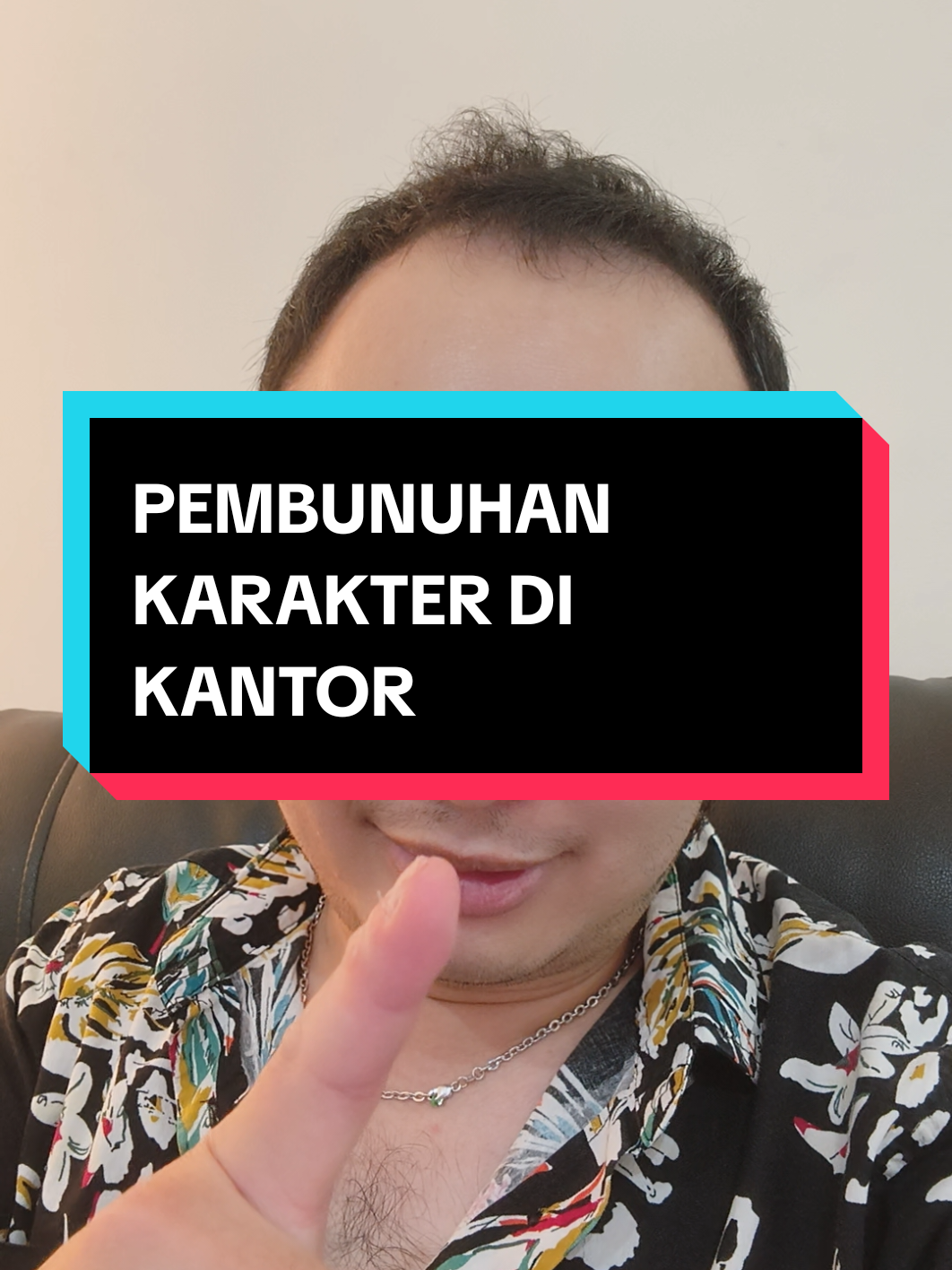Reputasi lo di kantor nggak turun sendiri. Ada yang mendorong. Besok kita bongkar 🔥 #fyp #kantor #anakkantor #dramakantor #corporatelife #budakcorporate 