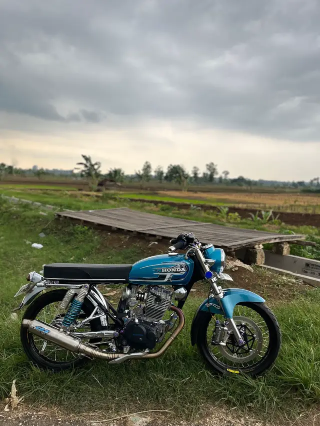 🫶🏻 #cbbiru #cb125se #cbdownsize #trenbucin #masukberandafyp 