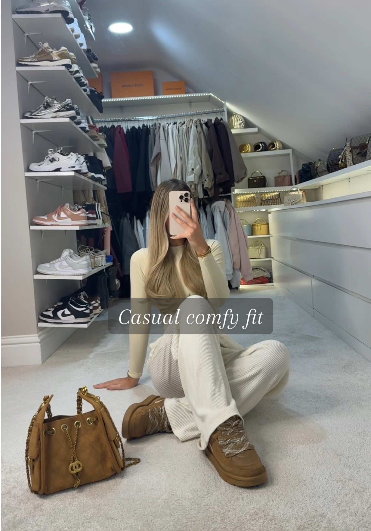 Causal but cute 🤍 #casualoutfits #casuallook #comfyclothes #tiktokmademebuyit #blackfriday 