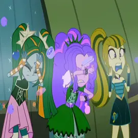 menyala queen 😛 terlalu malas untuk membuat teks 😠 . #thedazzlings #sonatadusk #ariablaze #adagiodazzle #thesirens #equestriagirls #mlpedits #sehattanpaobat #fyp #foryu #xyzbca #scillight