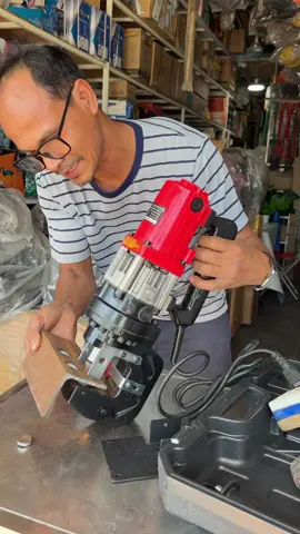 ចោះលឿនរហាស់ម៉ូទ័រចោះដែក