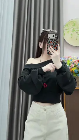 Áo nỉ sweater dài tay trễ vai  #aoni #aosweater #aotrevai #thoitrangnu #xuhuong 