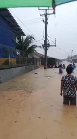 Uda 2 hari mak, Kabar kalian Blm ada lgi  😭😭 Tolong yang berbaik hati Salurkan Donasi buat sibolgatapteng 🙏🙏🙏 ijin tag presiden 🙏🙏 #banjirbandang #sibolgatapteng #pyfツviral_❤ #pyfツviral_❤ #berdukacita😭😭 