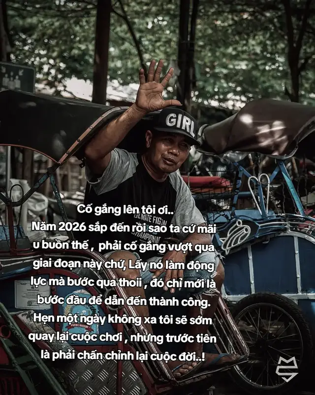 Cố gắng lên tôi ơi.. Năm 2026 sắp đến rồi sao ta cứ mãi  u buồn thế ,  phải cố gắng vượt qua  giai đoạn này chứ, Lấy nó làm động  lực mà bước qua thoii , đó chỉ mới là  bước đầu để dẫn đến thành công. Hẹn một ngày không xa tôi sẽ sớm  quay lại cuộc chơi , nhưng trước tiên  là phải chấn chỉnh lại cuộc đời..! #sttdoi #cuocsong #cthang08  #capcup #rival 