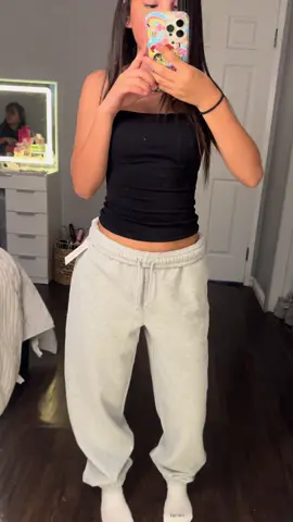 #fyp #sweatpants #blackfriday #sales #blackfridaydeals @pacsun 