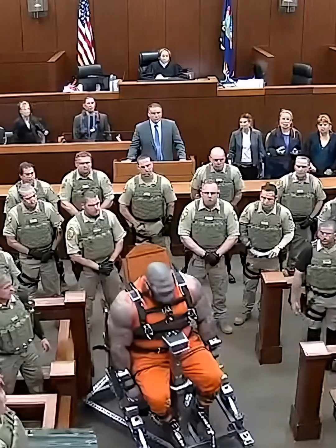 He hears 28,500 years… and unleashes absolute chaos. #FearFeedUSA #CourtroomCCTV #Sentencing #CCTVTok #JudgeRuling #CrimeTok #8KVideo