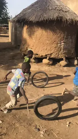 Qui n'a jamais fait ça quand tu étais petit🧡🧡💚💚