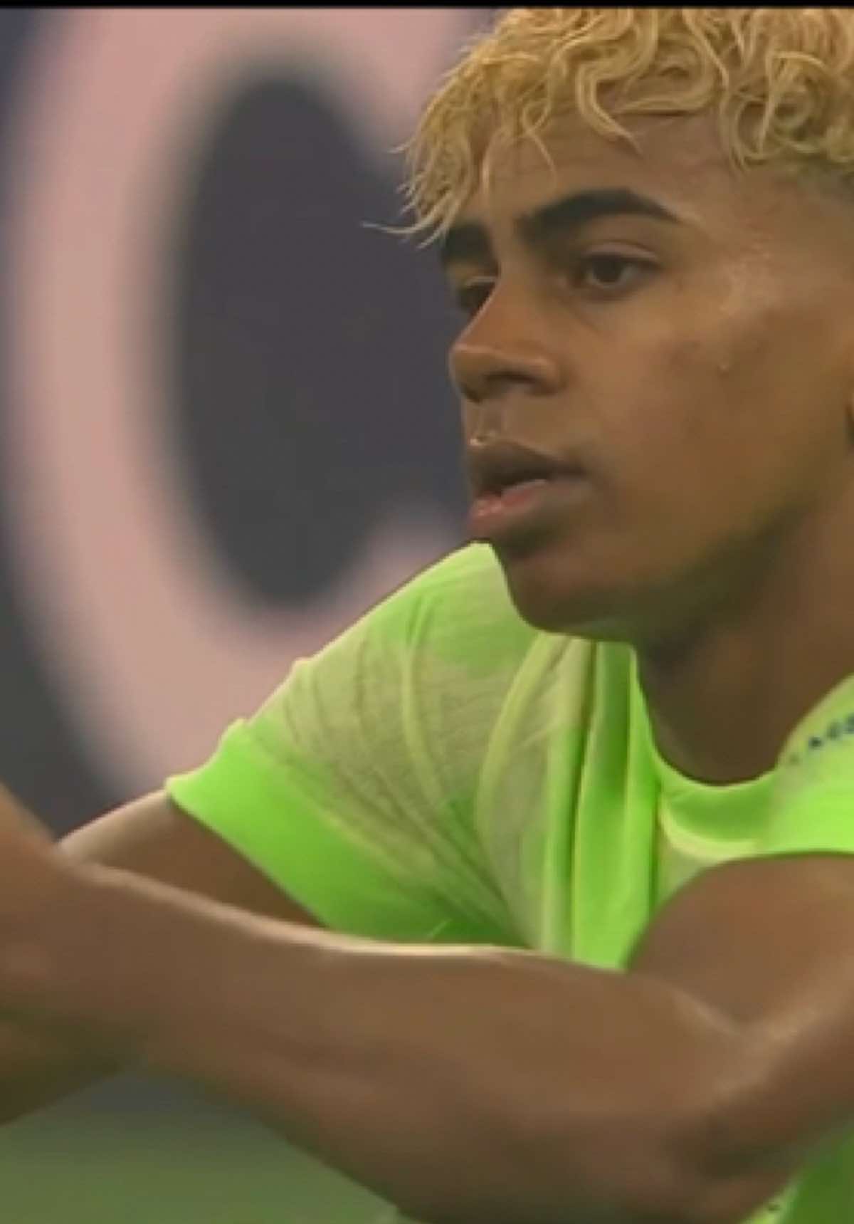 Yamal x shes like another boy . . . . .  #yamal #tipografia #lyrics #anotherboy 