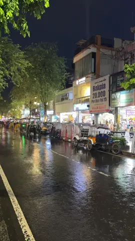 Yang pengen ke Jogja semoga di segerakan ke Jogja 🤲🏻🥰 ↔️Paket Wisata Jogja ↔️Sewa Mobil dan Driver Jogja ↔️Private Trip ↔️Antar Jemput Bandara  ↔️Dll ☎085624775973 #jogja #fyp #malioboro #jelajahwisatajogja #sewamobiljogja