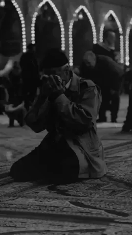 اللهم و أمرتنا ألا نرد سائلاً عن أبوابنا وقد أتينا سائلين فلا تردنا  #دعاء_يريح_القلوب_ويطمئن_النفوس 