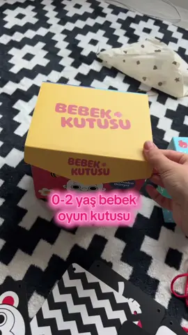 Reklam değil, bebeklerime hediye gelmiş bu kutu. Çok heyecanlandıkları için paylaşmak istedim . Belki bi anne bebeğe faydası dokunur 🥰 Bi kutu oyun markasına çok teşekkür ederim 🙏🏻 #annebebek #bikutuoyun  #bebekkutusu 