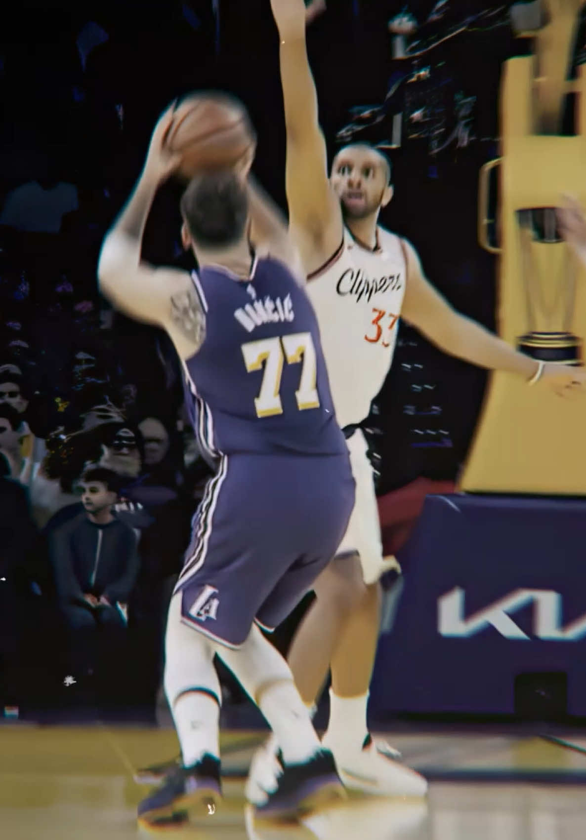 Luka is insane 🔥🪄 // #NBA #fyp #foryou #foryoupage #lukadoncic 