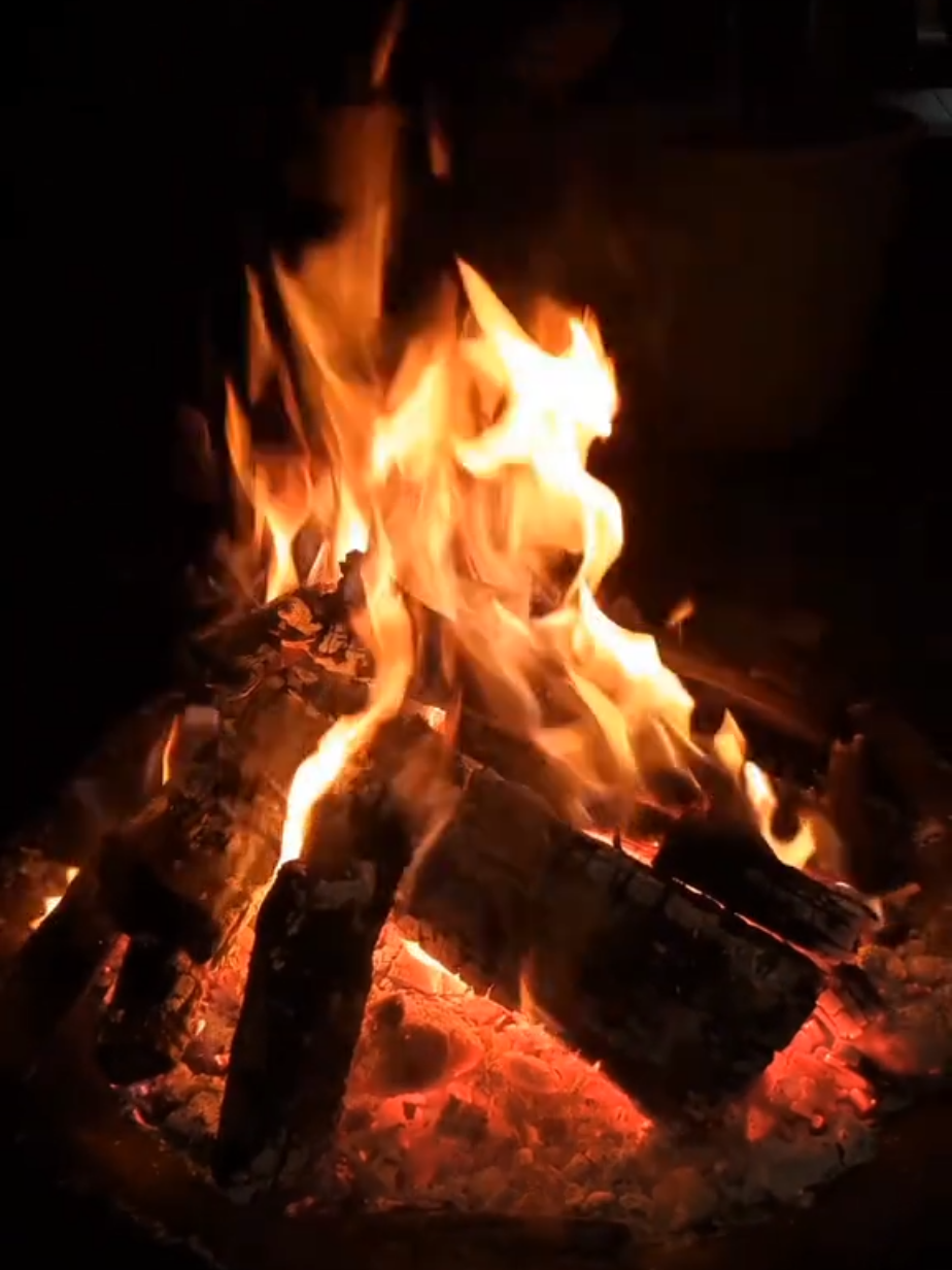 Unutmaya çalıştığım dünümsün 🥀 #kesfet #fyp #storilikvideolar📌 #keşfetteyiz #duygusal 