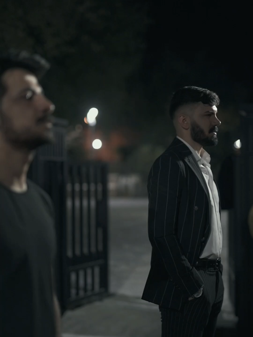 Bazen ağlamaya yer kalmadığı için gülersin :)