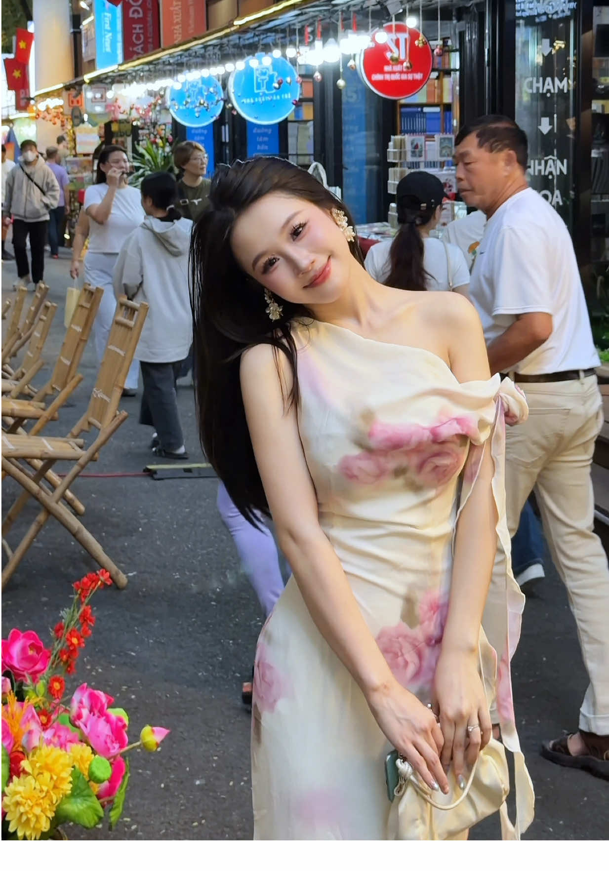 Cổ vẫn ăn bận lố như ngày nào 😞 #mia#thoitrangnu 