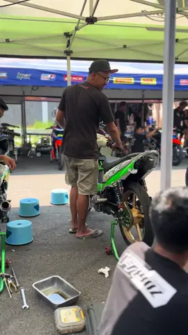 panasin pembalap sebelah#pembalap #fypage #foryoupage #roadcare #pembalapindonesia 