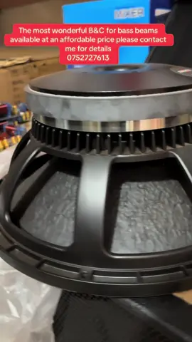 The most powerful woofers available at an affordable price ugx950,000#fyppppppppppppppppppppppp #ugandatiktok #foryoupage #speaker #tredding @Queen Sheebah 👑 