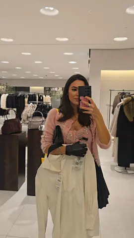ce superbitati in Zara 🤩
