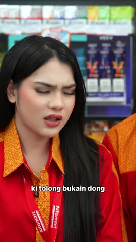 Cewe kalo lagi mens suka salah paham, liat aja tuh si Bunga sampe mau pingsan. Untung ada Sakatonik Activ Gummy @Sakatonik Official Store . Ini tuh Cara enak atasi anemia. Gampang belinya udah bisa dibeli di @Alfamart & @Alfagift  Eh tapi kalo gini mending pilih Davina atau Bunga? #SakatonikActiv #SakatonikActivGummy #GummyAnemia #CaraEnakAtasiAnemia