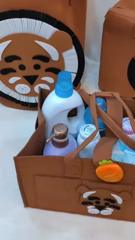 بوكس يحتوي على سله ملابس وجنطه ومقسمه للطفل سعر 15  - ‎التوصيل متوفر لجميع محافظات العراق 🚚 - ‎للحجز دايركت  أو راسلونا على الـ واتس اب:07754190664 . . . . . . . . . . #babycare #العناية_بالاطفال #عنايه #اطفال #العراق 