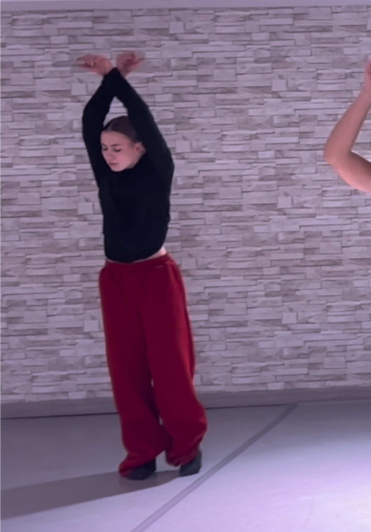 je respire fort @𝐣𝐞𝐚𝐧𝐧𝐞 🪩 dc : Benoît Tardieu #fyp #dancer #danse #jeannestaracademy 