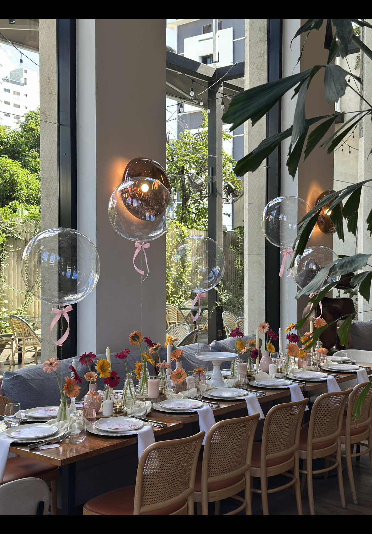 #globos #flores #tendencia #mesa 