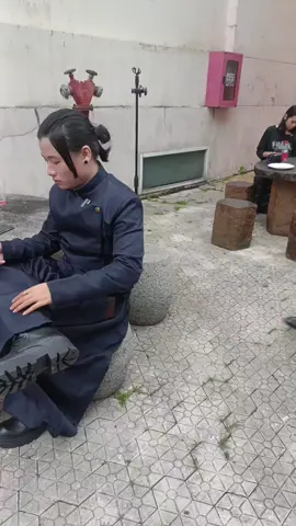 sống mà không nghi ngờ @Zen W #lydacosplay 