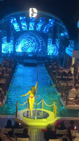 Đi du thuyền hạ long mà cứ ngỡ như đi thái lan vậy🤣🤣#baichayhalong #duthuyen #duthuyenhalong #14quangninh #xuhuongtiktok 