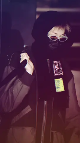 Chỉ lộ mỗi đôi mắt cặp chân mài với ít tóc còn lại bịt kín mà thế đ nào vẫn cảm nhận và thấy được nó đẹp trai vcl🤌#martin #cortis #coer 