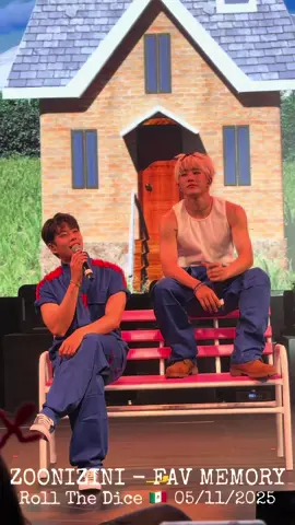 Jinwoo nos dijo después que estaba TAN impresionado que todos cantaban que se quitó su monitor a media canción para escuchar, algo que usualmente nunca hace 🥹🥲 🧡💚 #zoonizini🧡💚🎲 #zoonizini #ASTRO #jinjin #mj 