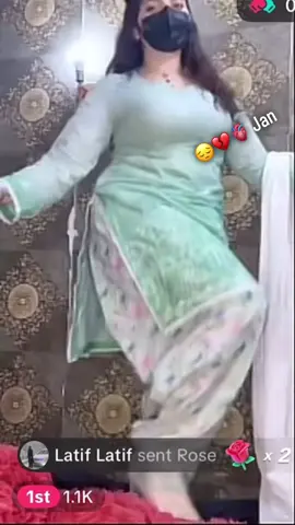 @gelamanaayesha002 @N_A_S_H_A🥂🍾  💔💔💔