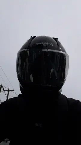 Baby tell me why? #biker #bikertok #vroomvroom #vroomvroom #srilankanbikers🇱🇰 