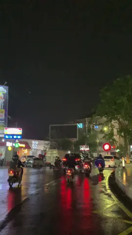 Jember after rain🫀#jember #nightvibes 