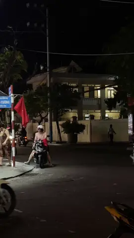 đau mấy lần rồi  ?