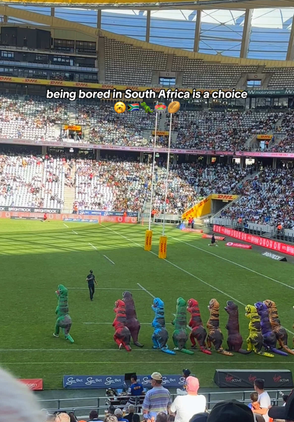 Never a dull moment 🤷🏻‍♀️ #viral #southafricatiktok🇿🇦 #rugby #foryoupage #capetown 