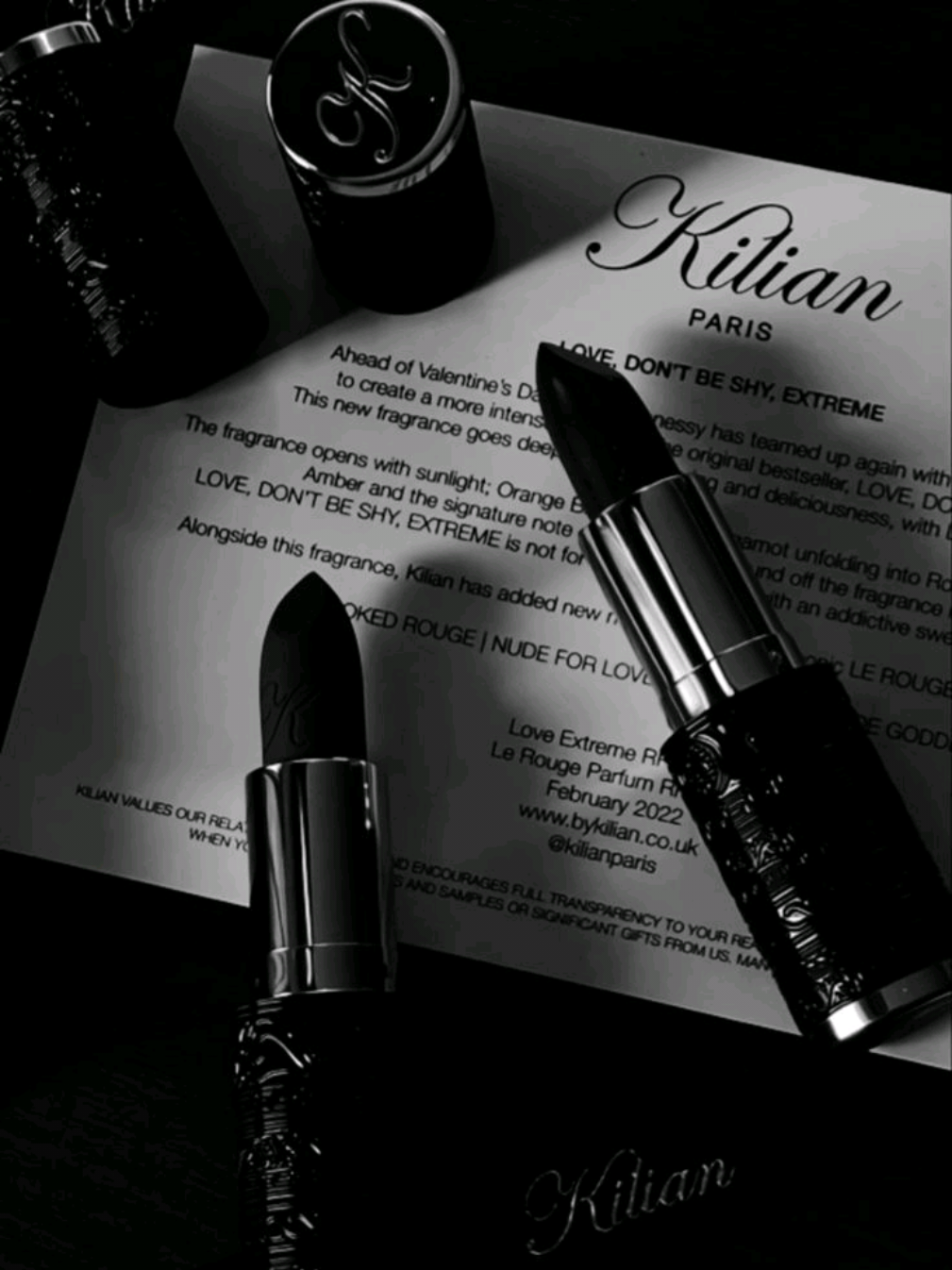 nasi 1k olunur.  pankek tarifi  Malzemeler: 2 adet yumurta 1 su bardağı süt 1 su bardağı un 2 yemek kaşığı şeker 1 paket vanilin 1 paket kabartma tozu Bir tutam tuz (İsteğe göre) biraz tereyağı veya sıvı yağ – pişirmek için 👩‍🍳 Yapılışı: 1. Yumurtaları ve şekeri bir kaba alın, mikser veya çırpıcıyla güzelce çırpın. 2. Sütü ekleyin, karıştırmaya devam edin. 3. Unu, kabartma tozunu, vanilini ve tuzu eleyerek karışıma ekleyin. 4. Karışım boza kıvamında olacak (ne çok sıvı, ne çok katı). 5. Teflon tavayı hafifçe yağlayın ve orta ateşte ısıtın. 6. Kepçeyle küçük yuvarlaklar dökün, üzeri göz göz olunca çevirin. 7. Her iki tarafı da altın rengi olana kadar pişirin.#kesfetteyiz #kesfetbeniöneçıkart #fyppppppppppppppppppppppp #viral #kesfet 