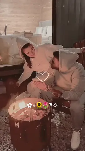 #حبو_كل_يوم_عم_يزيد❤️😍 #منشن_للي_تحبه #ترند_تيك_توك #اكسبلوررررر #مشاهير_العالم 