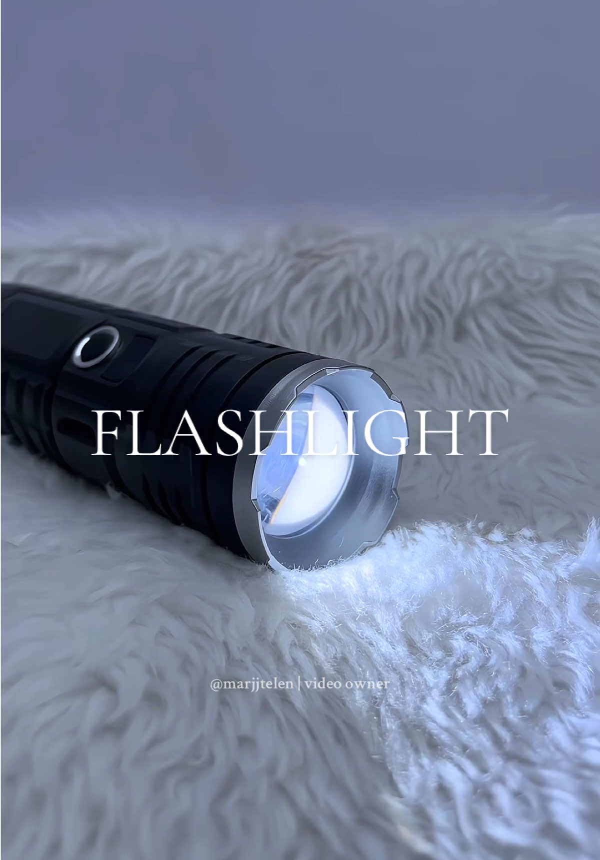 #flashlight #superbrightflashlight #emergencyflashlight #fyp #foryou 