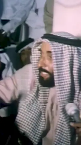 اللهم إنا نشهدك أن زايد بن سلطان قد أدى أمانته.. وخدم رعيته .. وأحب شعبه..  #زايد_بن_سلطان 