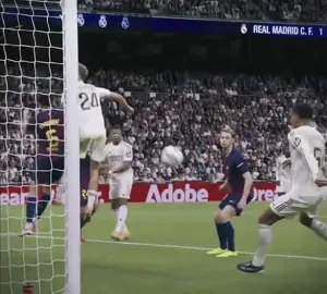 الك مشية مُهيبة😏🙎🏻‍. #raelmadrid #raelmadrid 