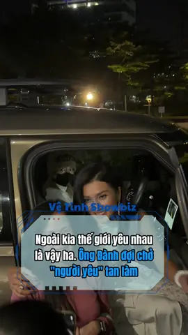 Ngoài kia thế giới yêu nhau là vậy ha. Ông Đành đợi chở 