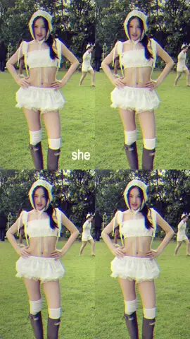 2005 à ưm ok #clairebell #mable_siriwalee #pangjiewr #blejie 