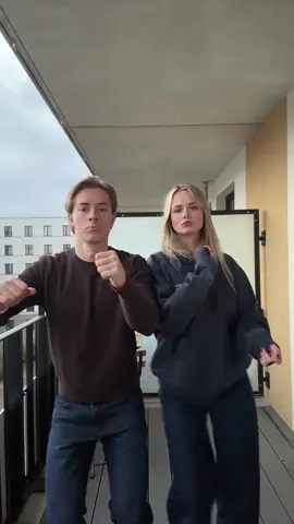 Wollten euch mal unseren kleinen Tanz zeigen 